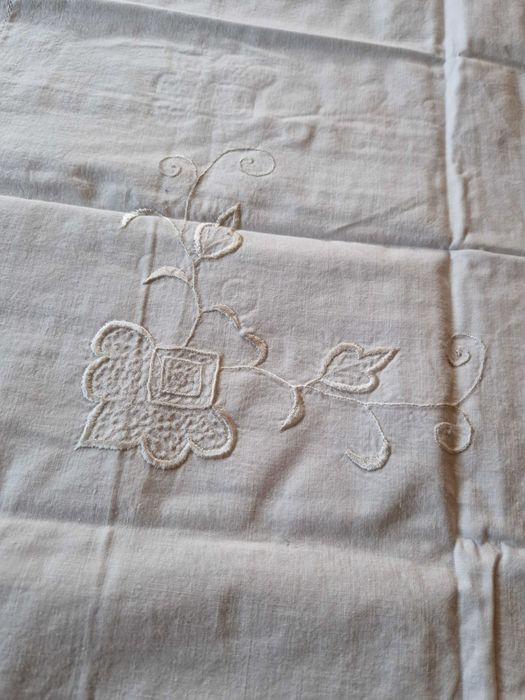 Fețe de pernă,cusute manual