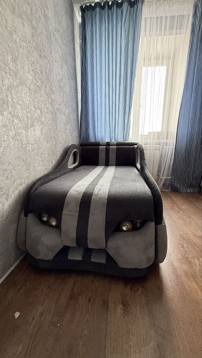 Продам диван- кровать «Машинка»