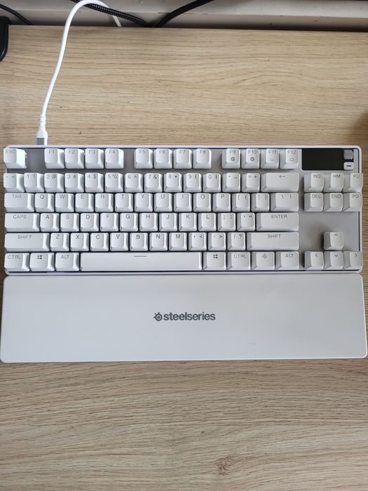 Steelseries apex pro tkl gen 3 white