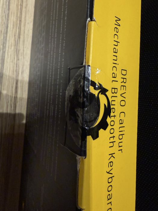 Механична Bluetooth Клавиатура Drevo Calibur Френска и Немска Подредба