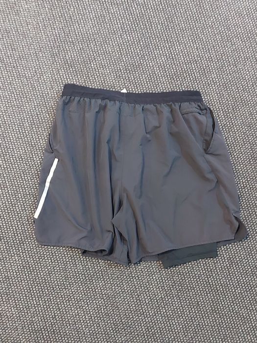 Nike шорти  с клин L размер