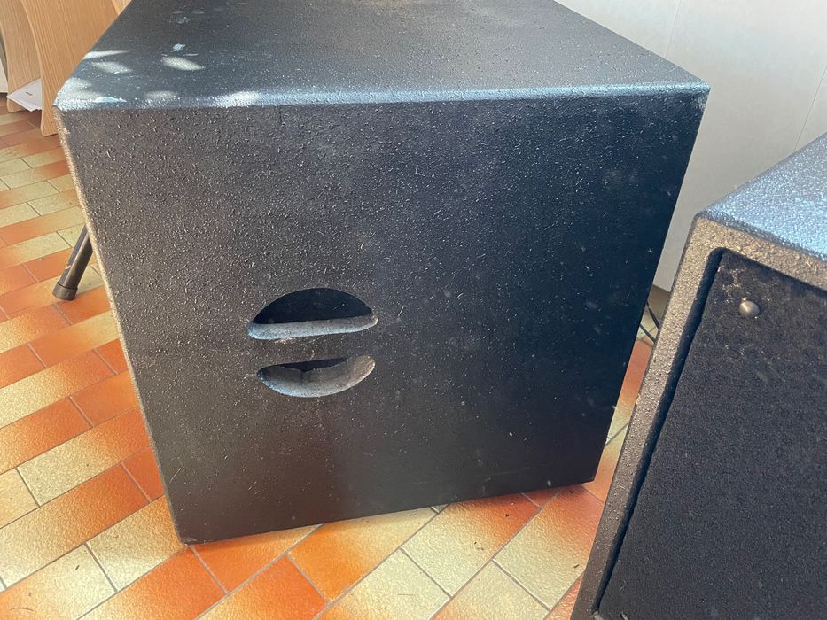 Бас каси jbl 15-ски