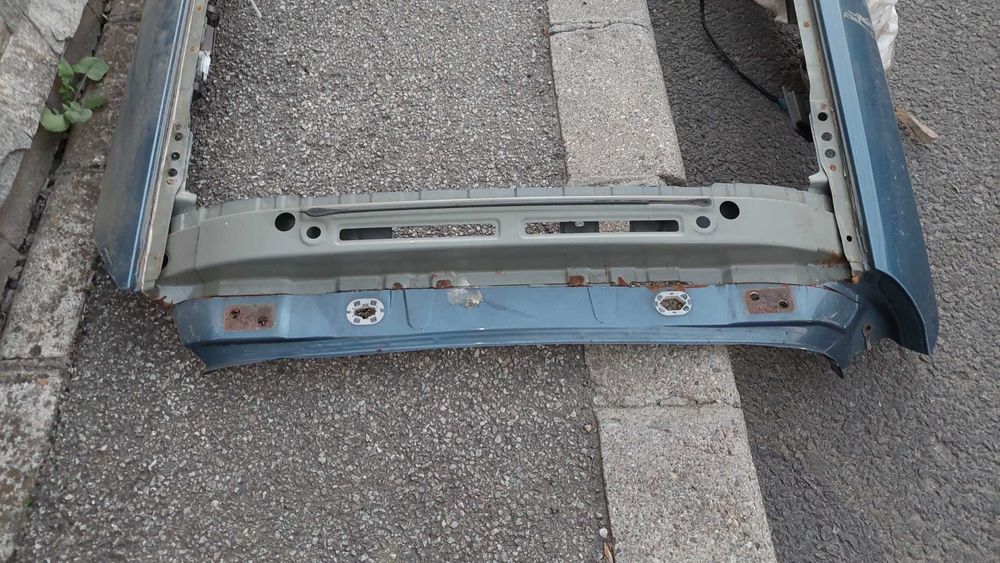 Plafon Toyota Corolla E21, E210, break, montant