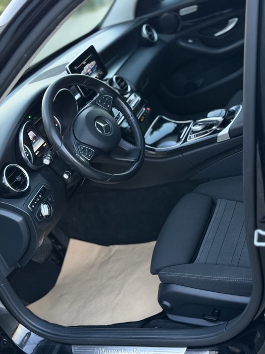 Mercedes Benz C220 2016 Avantgarde•2.2CDI 170CP Euro 6• Distronic Plus• Line-Side Assist•Camere 360•Trapă • FULL  DOTARII !!!