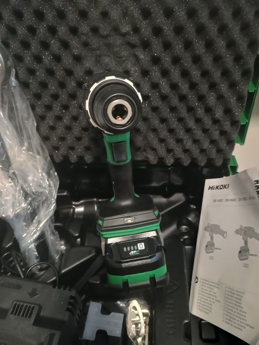 Filetanta hikoki dv36dc. Noua. Cutie , baterie și incarcator multivolt