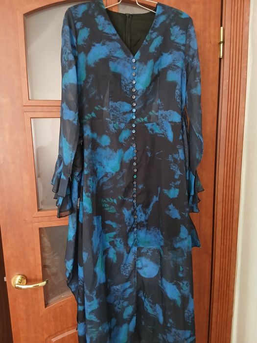 Продам женское платье