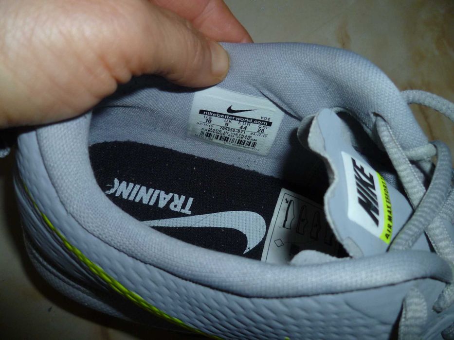 NIKE Air Max маратонки №44