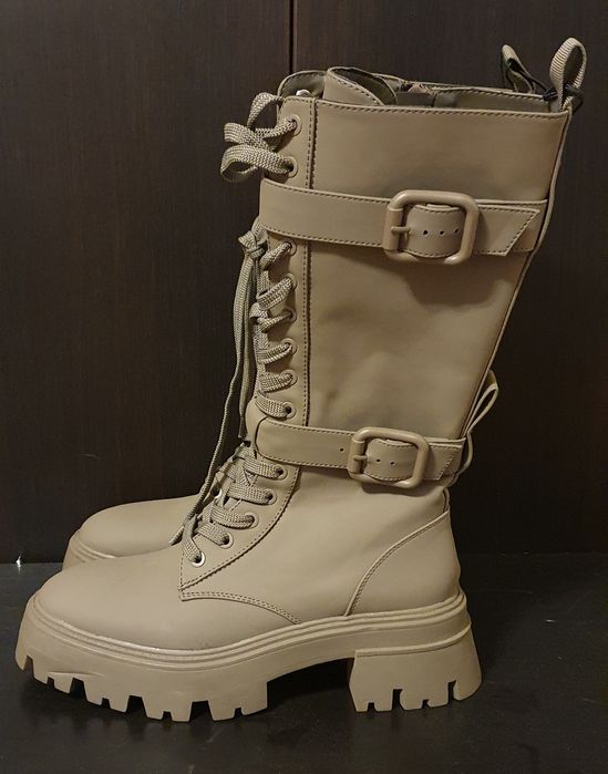 Cizme noi cu eticheta Zara