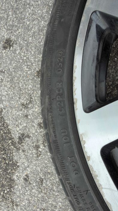 Продавам джанти GENUINE VOLKSWAGEN GOLF GTI BRESCIA 19" ( гумите са подарък ! )