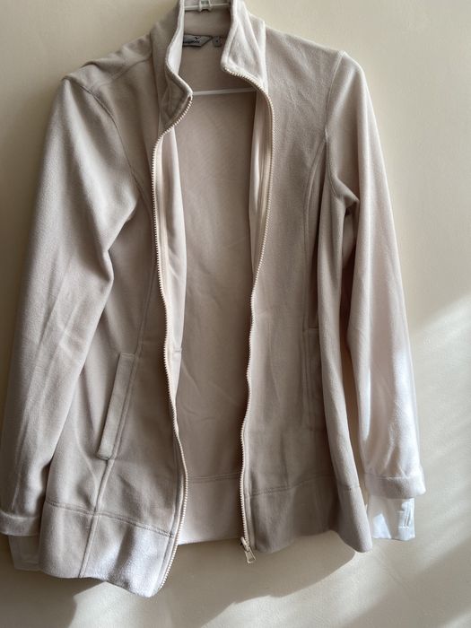 Куртка/ветровка с подкладом, капюшоном