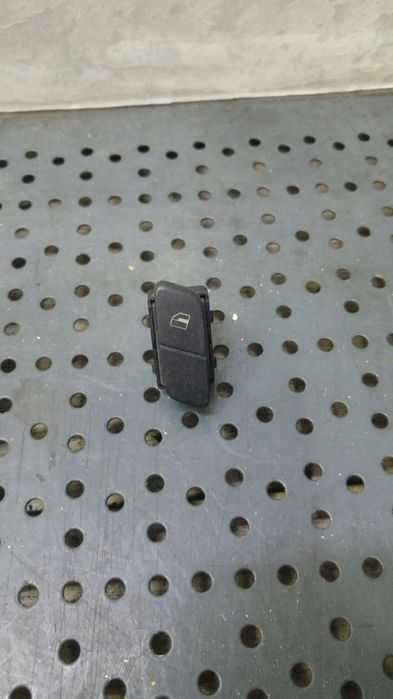 Buton geam electric dreapta fata vw polo 9n 6q0959856