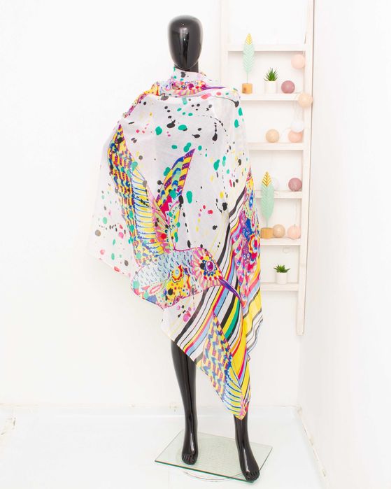 Desigual дамски голям бял шал с многоцветен принт колибри полиестер