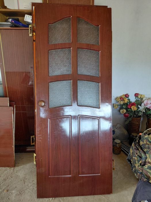 Продается двери 10 шт