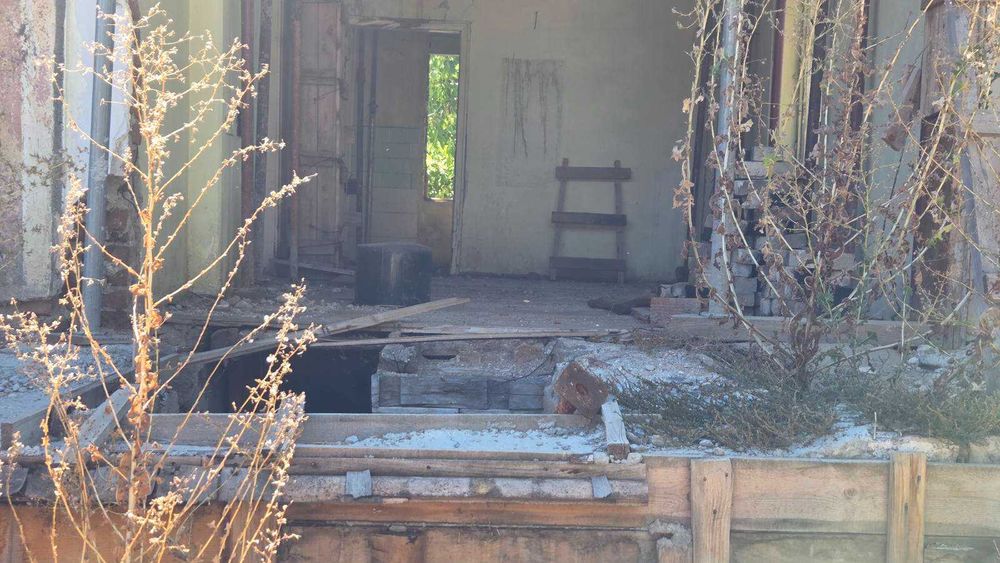 Къща с готови докумени в село Лесново