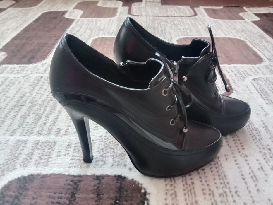 Обувь ,женские ботильоны