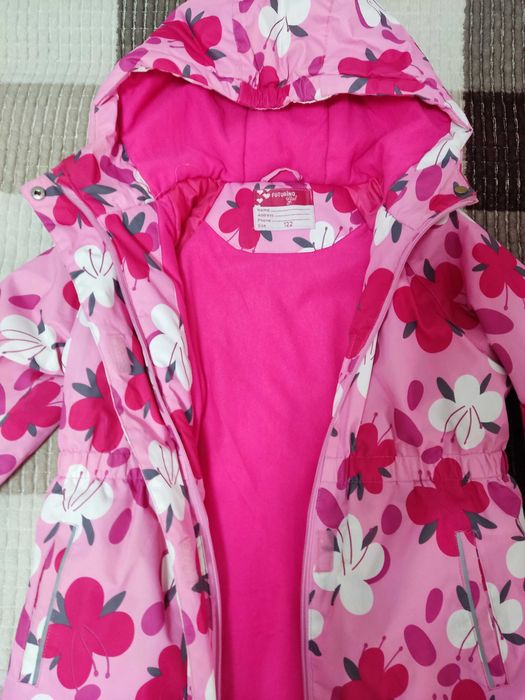 Демисезонная куртка для девочки размер 122