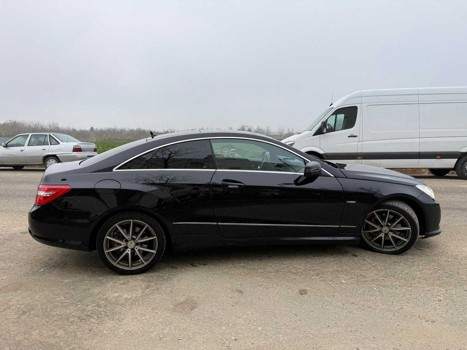 Mercedes-Benz E 250 CDI Coupe C207 Pachet AMG 204 CP automat 7G-Tronic