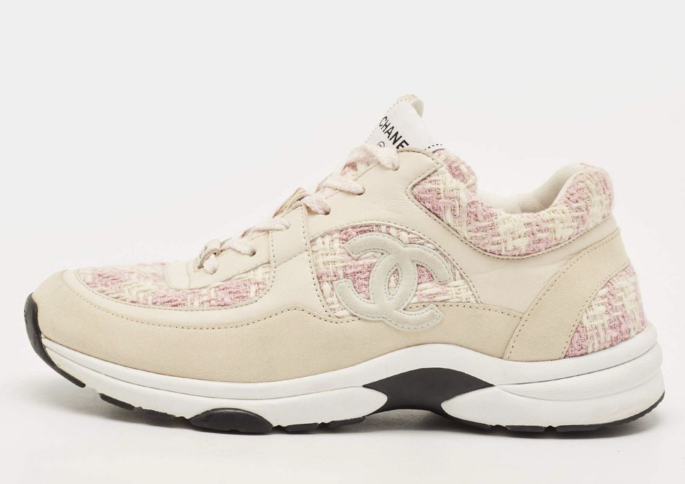 Chanel Tweed Suede Calfskin CC sneakers Ecru/Pink