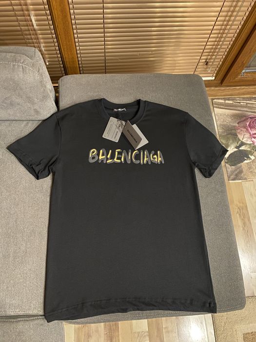 Чисто нова мъжка тениска Balenciaga