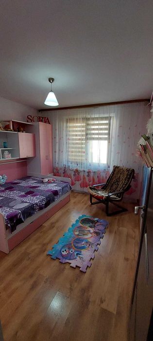 Inchiriez apartament 3 camere Obor/Mosilor