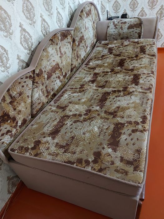 Продам диван не дорого