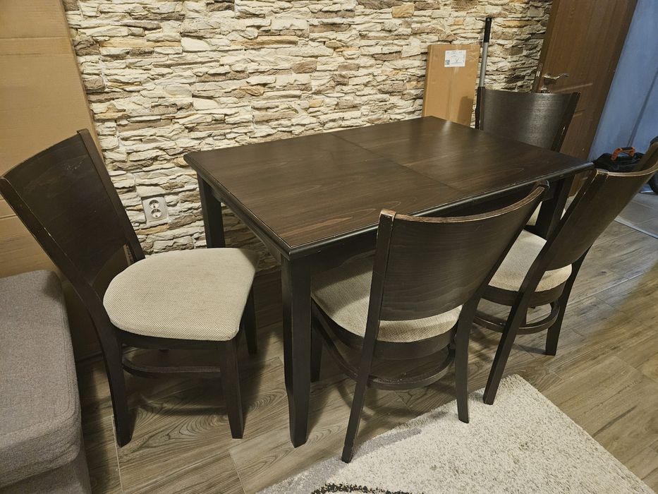 Разтегателна трапезна маса компект със столове