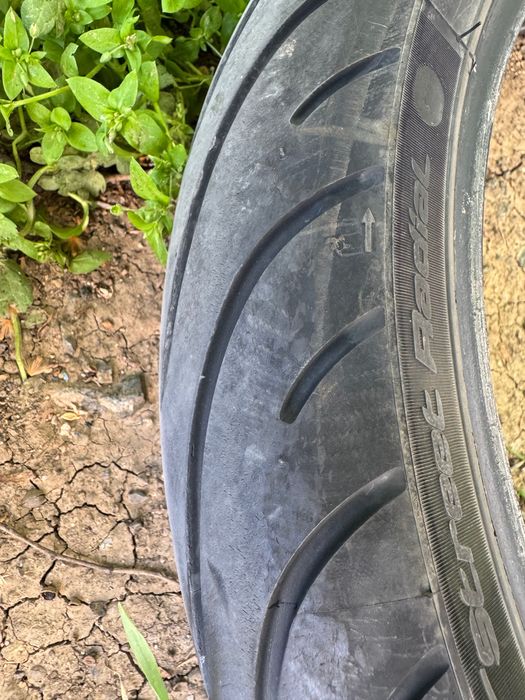 Гуми за Мотор 120/70 17, 180/55 17