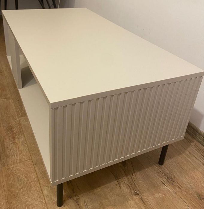 masa pentru living, material MDF, culoare casmir