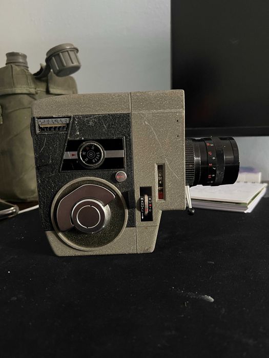 aparat 1970 crown 8 reflex pe film