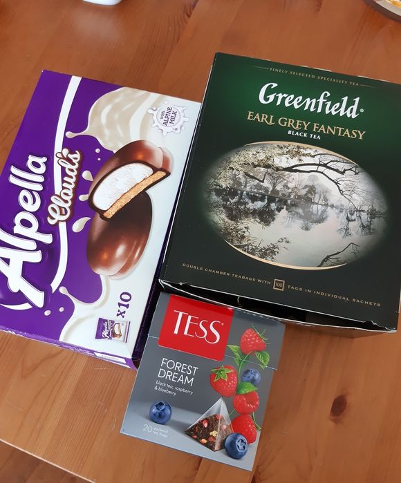продам чай Greenfield Earl Grey, Tess и печенье