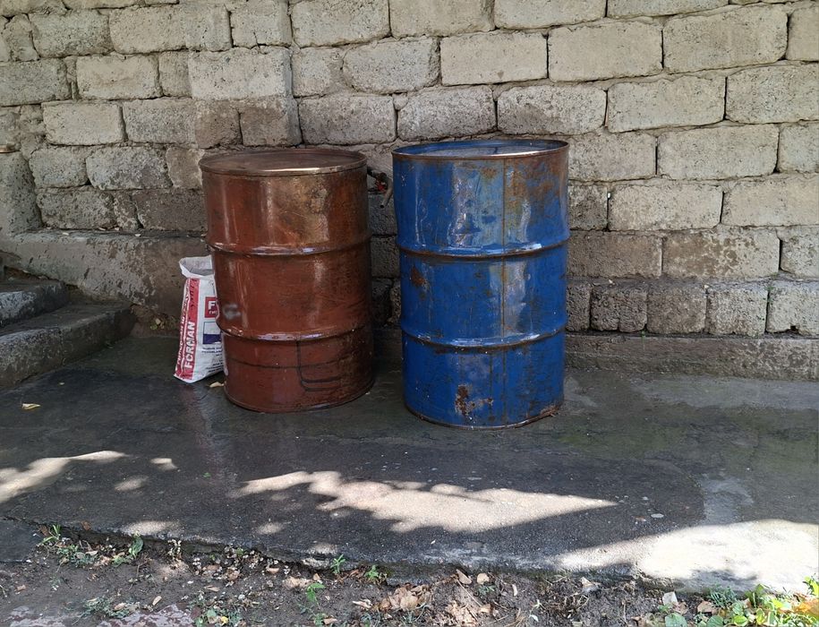 Продаю 2 бочки БУ