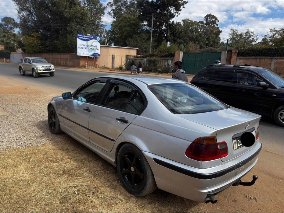 BMW Seria 3 2003 — imagine 3