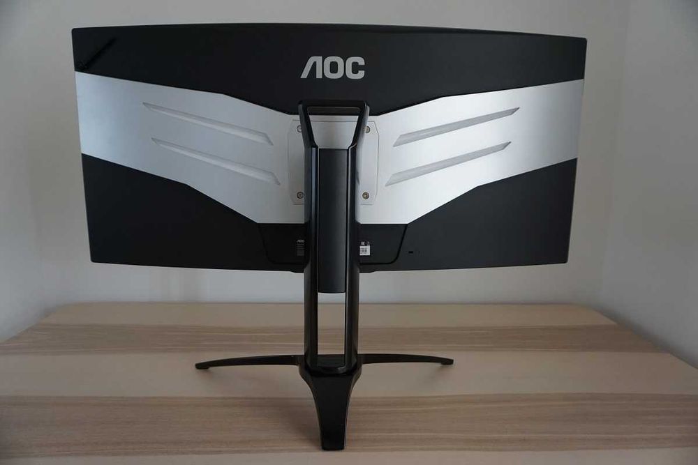 Монитор  AOC Agon AG352UCG6 - 35" Curved 120Hz Gaming Monitor with G-Sync & Shadow Control