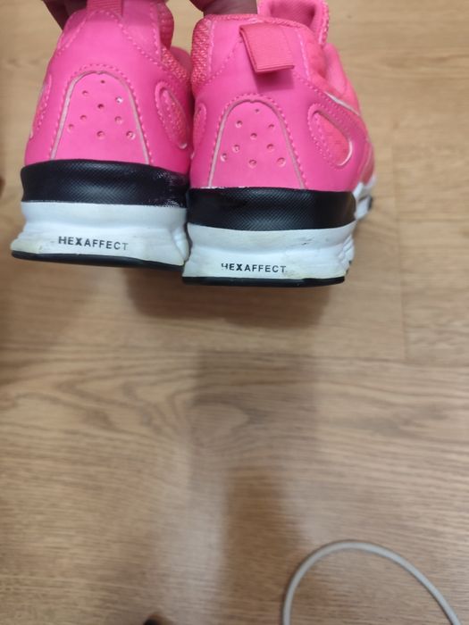 кросовки reebok hexaffect женские 37 размер