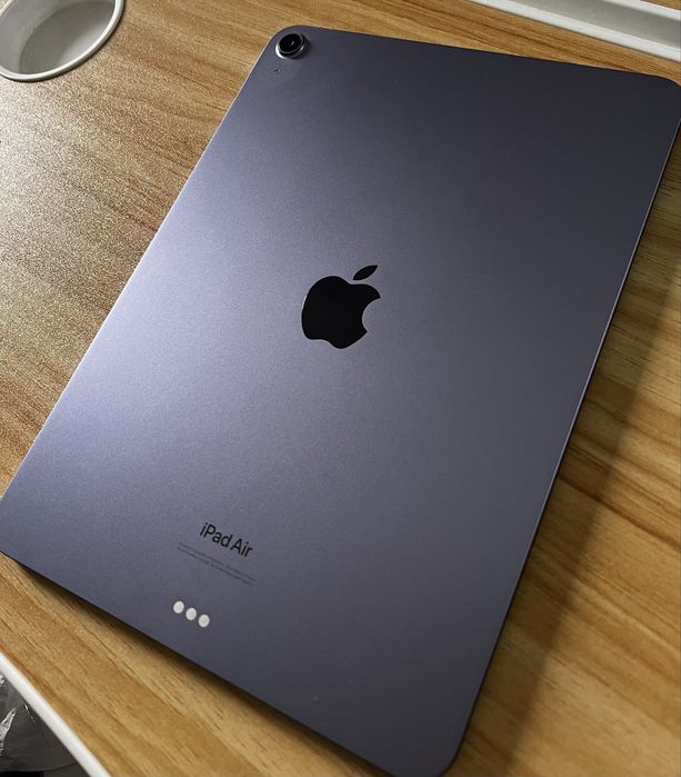 Apple iPad Air 5 (M1) 256 ГБ + Apple Pencil 2