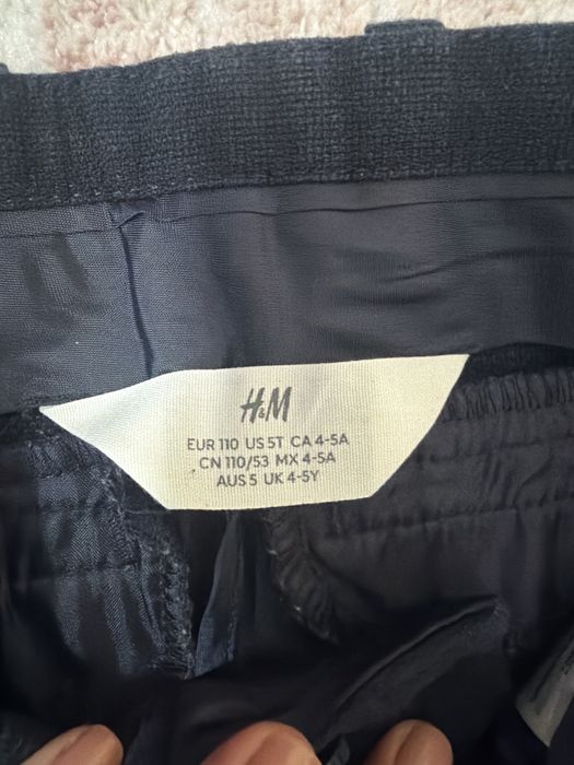 Vand costum elegant H&M marimea 110