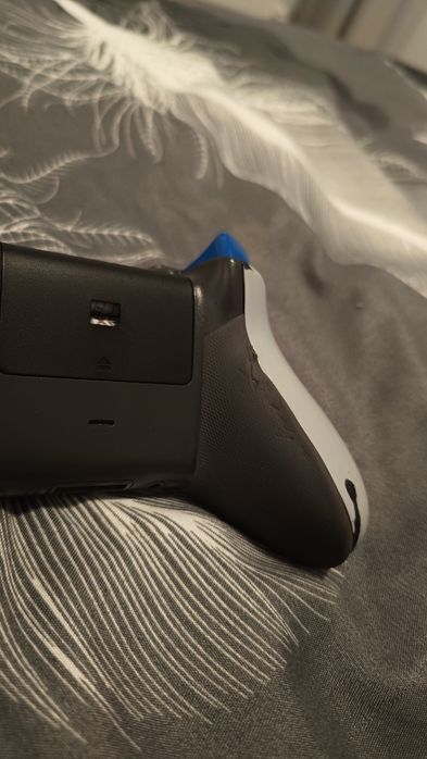 Controller Xbox One / Series Ediție limitata - Gears 5 (Kait Diaz)