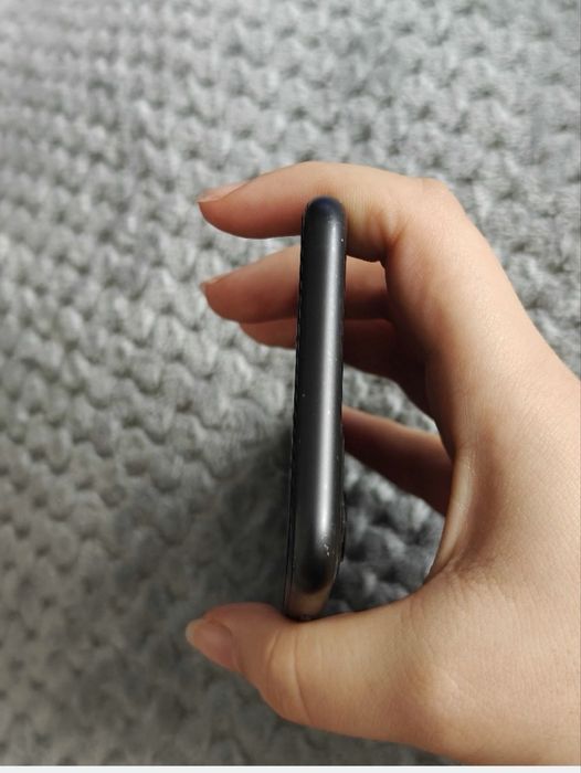 Iphone 11 negru capactiatea bateriei 90