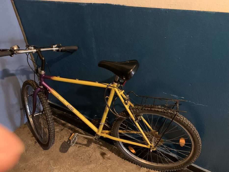 Vind bicicleta in stare f buna