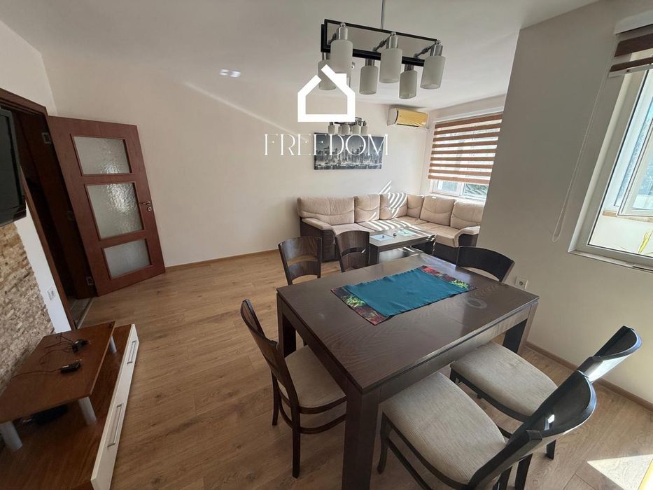 Дава се под наем Тристаен апартамент в Варна, Бриз - 112 кв.м за 700 € - Снимка #14