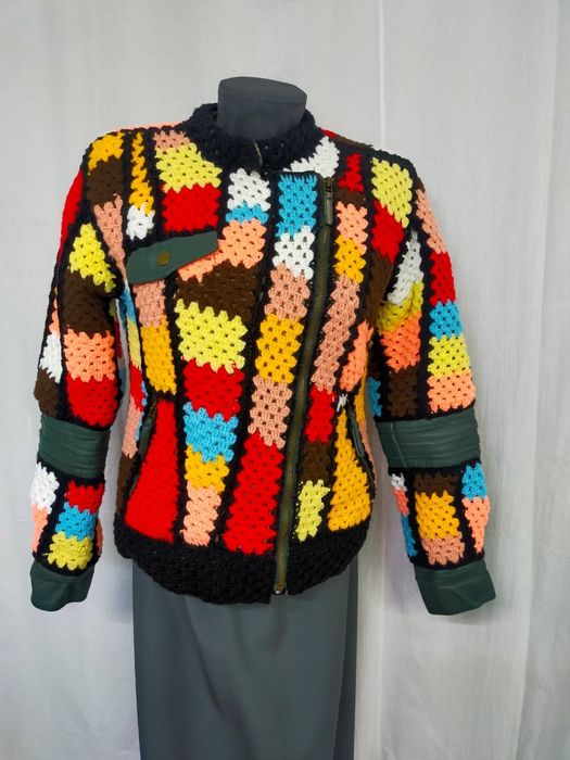 Одежда вязаная ручной работы крючком