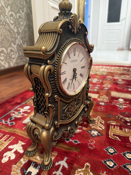 Настольные часы Citizen