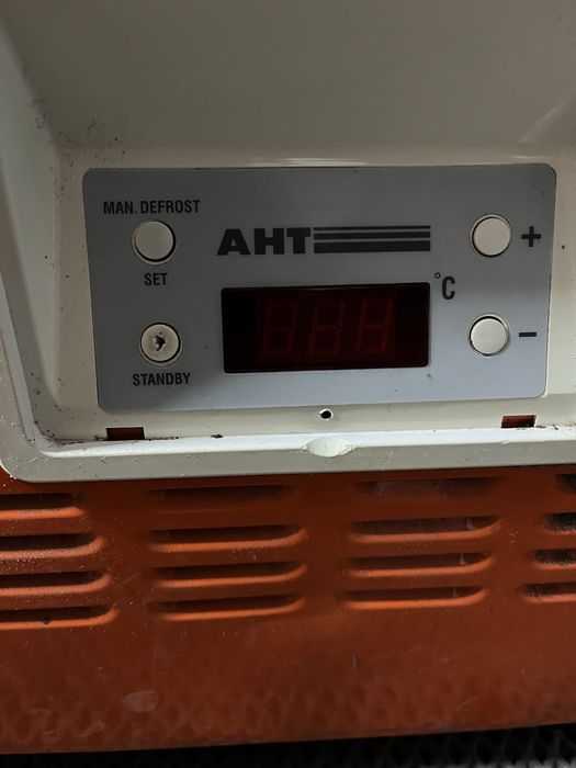 Продается морозильник АНТ на 800л