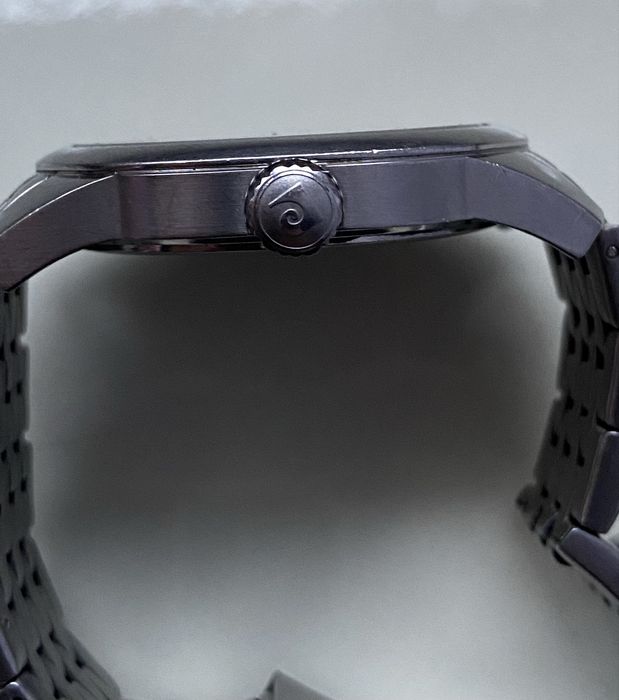 Vând ceas de mana elegant pentru barbati Pierre Cardin swiss made