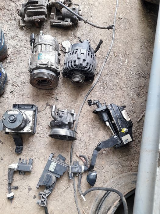 Octavia planetara st/dr si alte piese