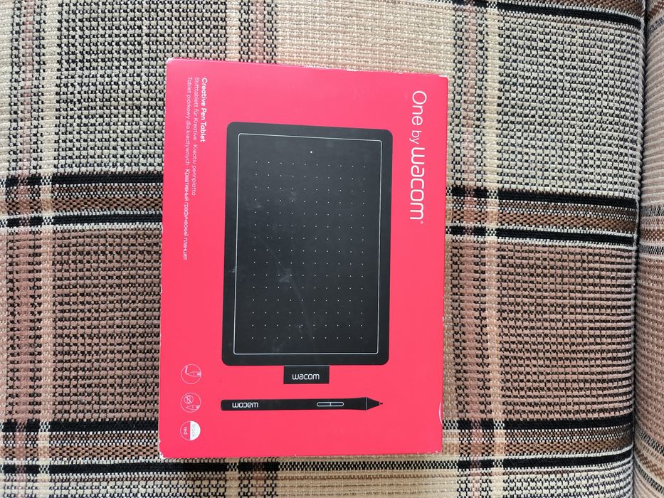 Vând tableta grafica One by Wacom