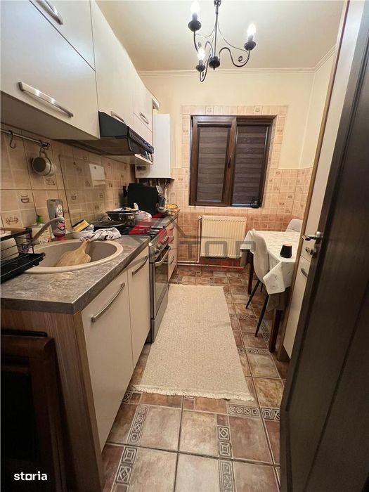 Apartament 3 camere semidecomandat, Podu Ros - BD. Tutora