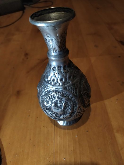 Ваза ручной работы посеребренная.