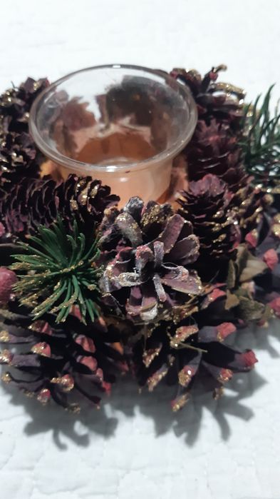 Aranjament conuri de brad