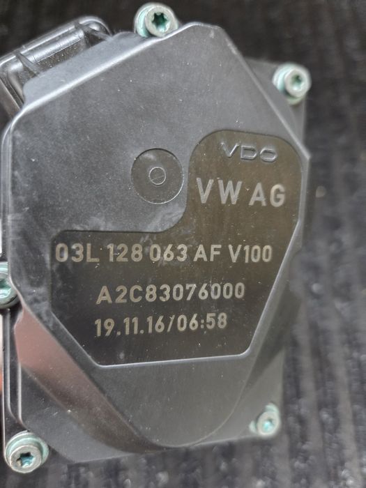 Дроселова клапа 2.0 tdi Audi VW Seat Skoda Ауди Сеат Шкода Фолцваген